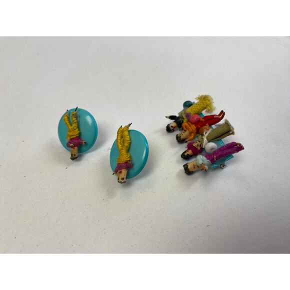 vintage 1980s Guatemalan folk art worry doll brooch and earring set wearable art - Picture 5 of 5